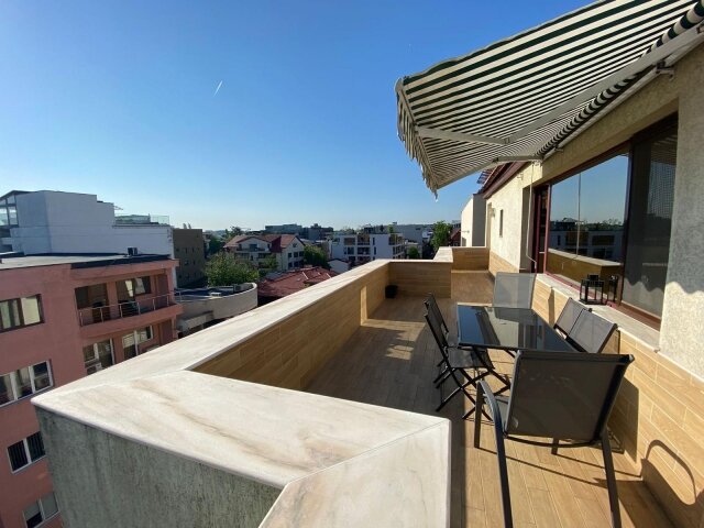 Aviatorilor Inchiriez apartament 4 camere,decomandat, 200mp,