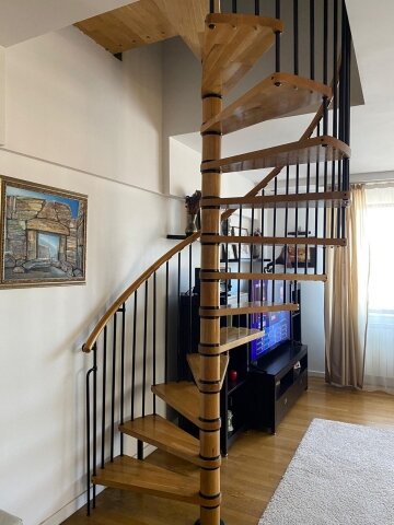 Aviatorilor Inchiriez apartament 4 camere,decomandat, 200mp,